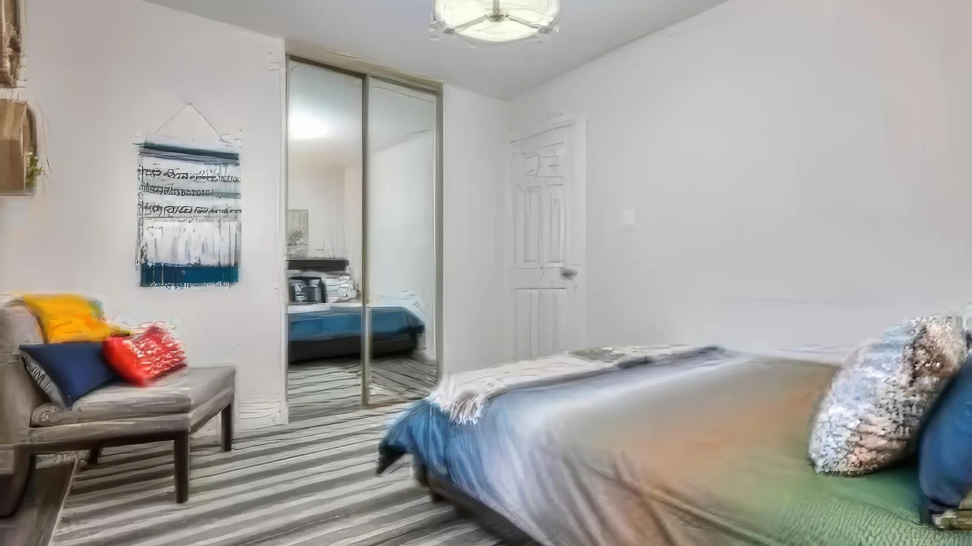 Holiday home 4 Bedrooms Or 2 Bedrooms House Near Fairview Mall And 401 & Dvp Toronto