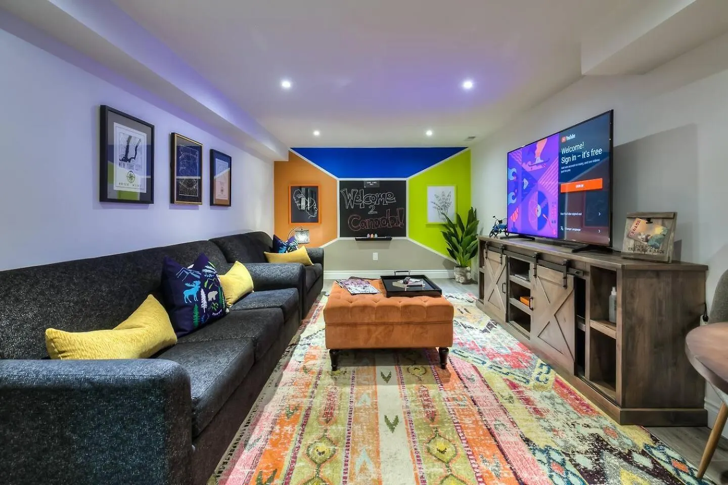 Holiday home 4 Bedrooms Or 2 Bedrooms House Near Fairview Mall And 401 & Dvp Toronto Canada
